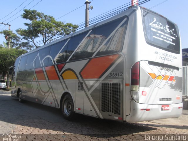Intersul 5002 na cidade de Taboão da Serra, São Paulo, Brasil, por Bruno Santino. Número da foto: #3320492.
