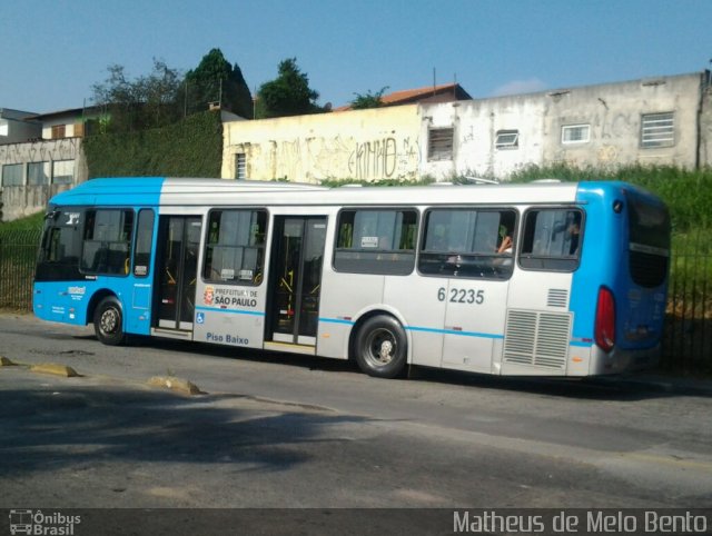 TUPI - Transportes Urbanos Piratininga 6 2235 na cidade de São Paulo, São Paulo, Brasil, por Matheus de Melo Bento. Número da foto: #3258765.