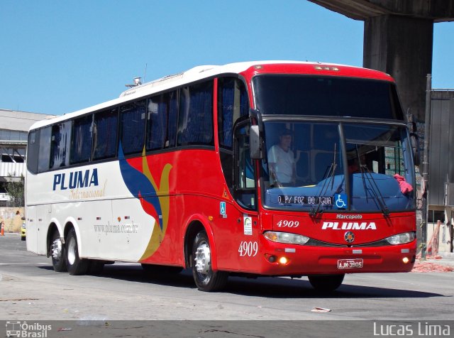 Pluma Conforto e Turismo 4909 na cidade de Rio de Janeiro, Rio de Janeiro, Brasil, por Lucas Lima. Número da foto: #3260301.