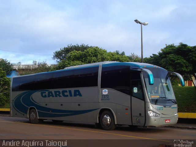 Viação Garcia 7372 na cidade de Londrina, Paraná, Brasil, por André Aguirra Taioqui. ID da foto: 3263172.