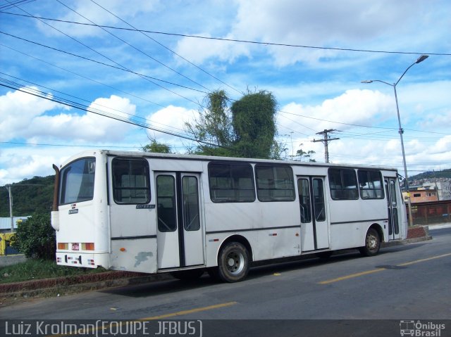 Ônibus Particulares 2458 na cidade de Juiz de Fora, Minas Gerais, Brasil, por Luiz Krolman. ID da foto: 3266117.