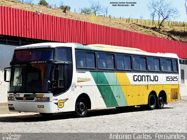 Empresa Gontijo de Transportes 15325 na cidade de João Monlevade, Minas Gerais, Brasil, por Antonio Carlos Fernandes. Número da foto: #3267565.