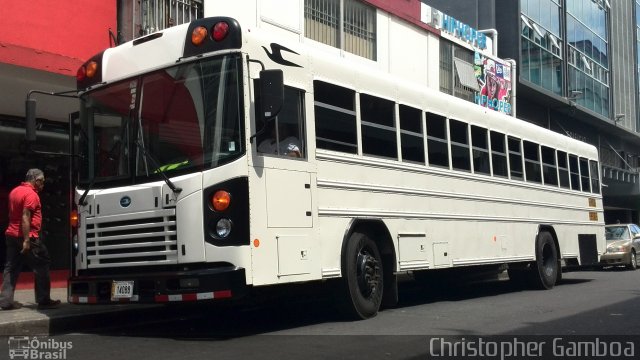 Autotransportes Ibo Monge SJB 14088 na cidade de Hospital, San José, San José, Costa Rica, por Christopher Gamboa. Número da foto: #3268504.