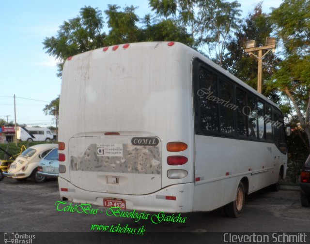 Ônibus Particulares 4539 na cidade de Santa Maria, Rio Grande do Sul, Brasil, por Cleverton Schmitt. ID da foto: 3326967.