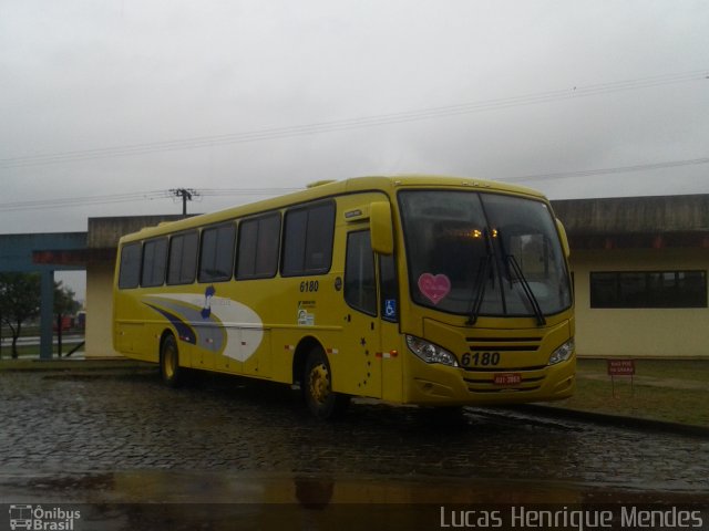 Transportes Coletivos Pérola do Oeste 6180 na cidade de Guarapuava, Paraná, Brasil, por Lucas Henrique Mendes. Número da foto: #3348865.