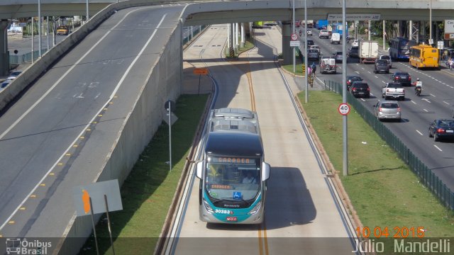 Expresso Luziense > Territorial Com. Part. e Empreendimentos 30383  na cidade de Belo Horizonte, Minas Gerais, Brasil, por Júlio  Mandelli. Número da foto: #3350844.