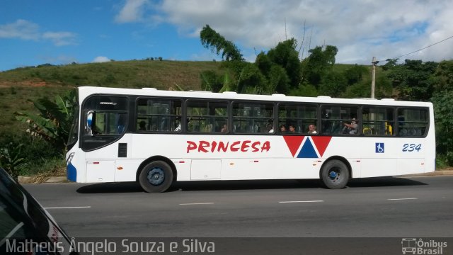 Viação Princesa da Serra 234 na cidade de Valença, Rio de Janeiro, Brasil, por Matheus Ângelo Souza e Silva. Número da foto: #3350537.