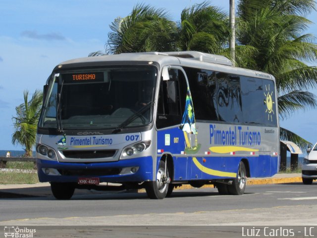 Ônibus Particulares 007 na cidade de Olinda, Pernambuco, Brasil, por Luiz Carlos de Santana. Número da foto: #3355515.