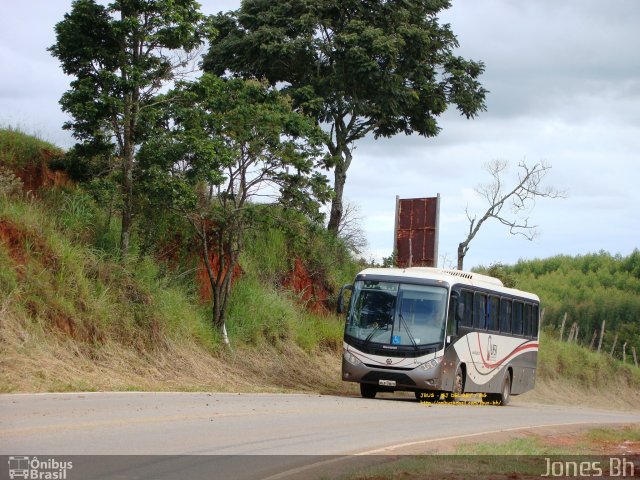 Ônibus Particulares 7879 na cidade de São João del Rei, Minas Gerais, Brasil, por Jones Bh. Número da foto: #3357082.