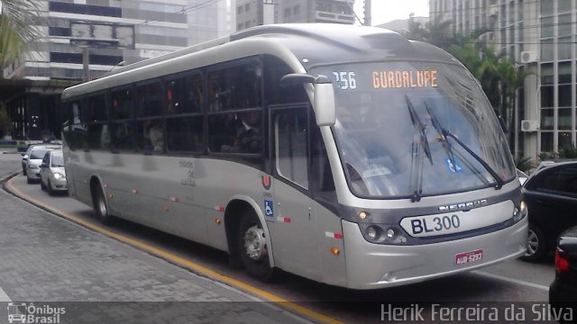 Transporte Coletivo Glória BL300 na cidade de Curitiba, Paraná, Brasil, por Herik Ferreira da Silva. Número da foto: #3359200.