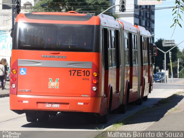 Expresso Azul 17E10 na cidade de Curitiba, Paraná, Brasil, por Matheus Barreto de Souza. Número da foto: #3359776.