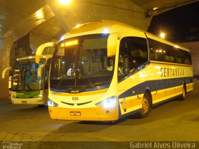 Viação Sertaneja 690 na cidade de Belo Horizonte, Minas Gerais, Brasil, por Gabriel Oliveira. Número da foto: #3362205.