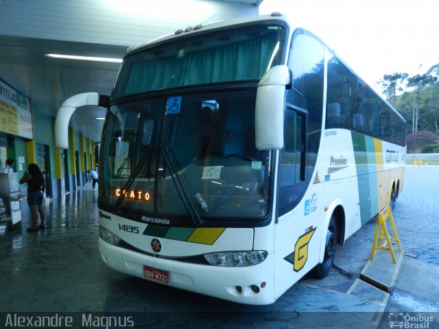 Empresa Gontijo de Transportes 14135 na cidade de Camanducaia, Minas Gerais, Brasil, por Alexandre  Magnus. Número da foto: #3361515.