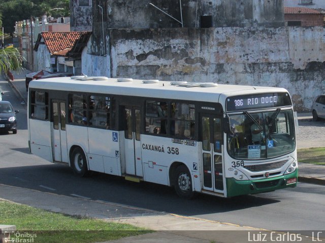 Rodoviária Caxangá 358 na cidade de Olinda, Pernambuco, Brasil, por Luiz Carlos de Santana. Número da foto: #3363899.