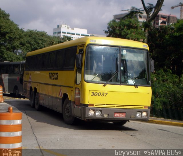 Viação Itapemirim 30037 na cidade de São Paulo, São Paulo, Brasil, por José Geyvson da Silva. ID da foto: 3371175.