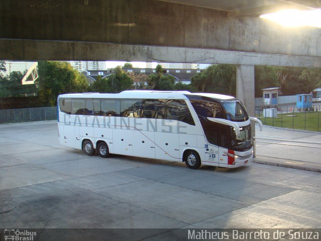 Auto Viação Catarinense 3371 na cidade de Curitiba, Paraná, Brasil, por Matheus Barreto de Souza. ID da foto: 3374148.