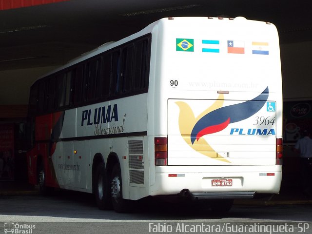 Pluma Conforto e Turismo 3964 na cidade de Guaratinguetá, São Paulo, Brasil, por Fabio Alcantara. ID da foto: 3378516.