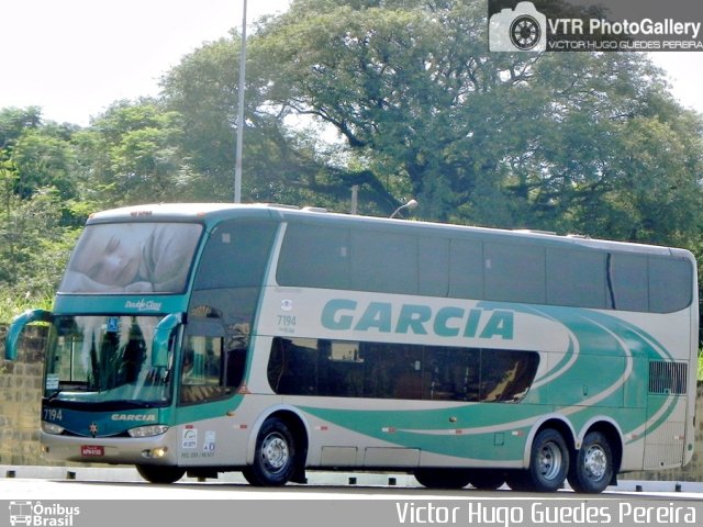 Viação Garcia 7194 na cidade de Maringá, Paraná, Brasil, por Victor Hugo Guedes Pereira. ID da foto: 3380160.