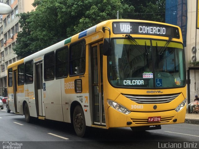 Plataforma Transportes 30683 na cidade de Salvador, Bahia, Brasil, por Luciano Diniz. Número da foto: #3382695.
