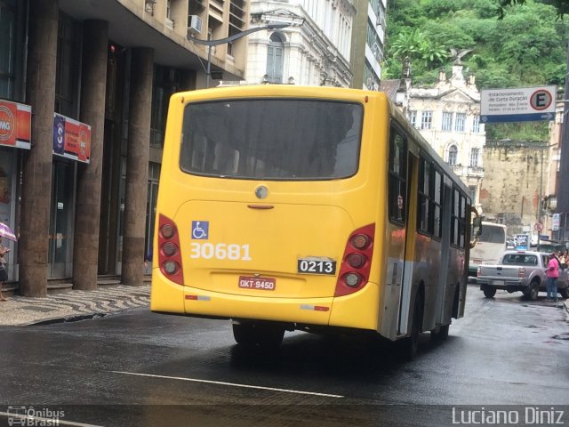 Plataforma Transportes 30681 na cidade de Salvador, Bahia, Brasil, por Luciano Diniz. Número da foto: #3384759.
