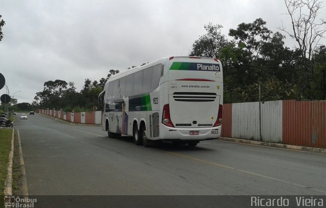 Planalto Transportes 1623 na cidade de Brasília, Distrito Federal, Brasil, por Ricardo Vieira. Número da foto: #3387478.