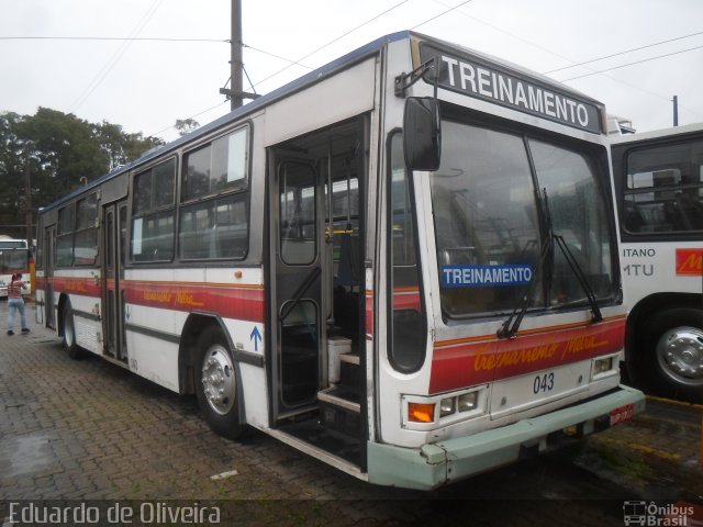 Metra - Sistema Metropolitano de Transporte 043 na cidade de São Bernardo do Campo, São Paulo, Brasil, por Eduardo de Oliveira. ID da foto: 3392824.