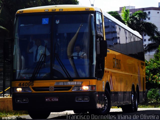 Viação Itapemirim 44095 na cidade de Fortaleza, Ceará, Brasil, por Francisco Dornelles Viana de Oliveira. Número da foto: #3394283.