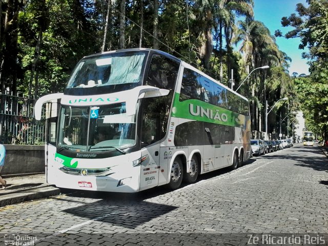 Empresa União de Transportes 4187 na cidade de Petrópolis, Rio de Janeiro, Brasil, por Zé Ricardo Reis. Número da foto: #3394332.