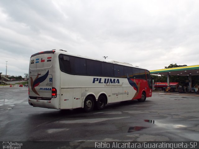 Pluma Conforto e Turismo 4928 na cidade de Guaratinguetá, São Paulo, Brasil, por Fabio Alcantara. Número da foto: #3336712.