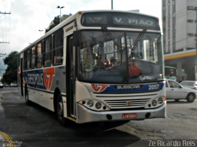 Viação Teresópolis 2057 na cidade de Teresópolis, Rio de Janeiro, Brasil, por Zé Ricardo Reis. Número da foto: #3336066.