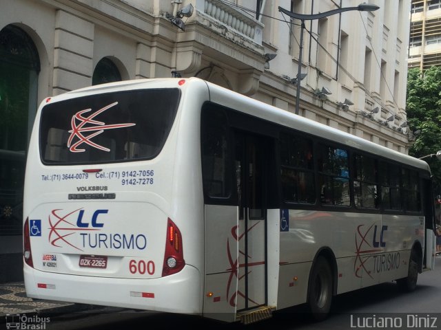 LC Turismo 600 na cidade de Salvador, Bahia, Brasil, por Luciano Diniz. Número da foto: #3337941.