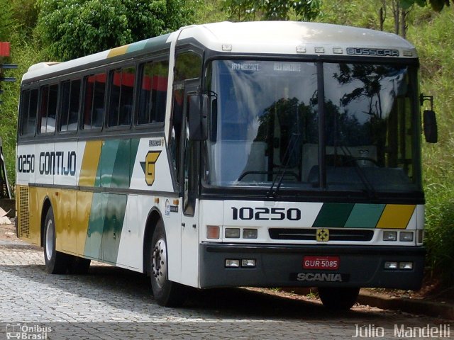 Empresa Gontijo de Transportes 10250 na cidade de João Monlevade, Minas Gerais, Brasil, por Júlio  Mandelli. Número da foto: #3338850.