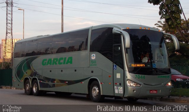 Viação Garcia 7044 na cidade de São Paulo, São Paulo, Brasil, por Cristiano Soares da Silva. Número da foto: #3341546.