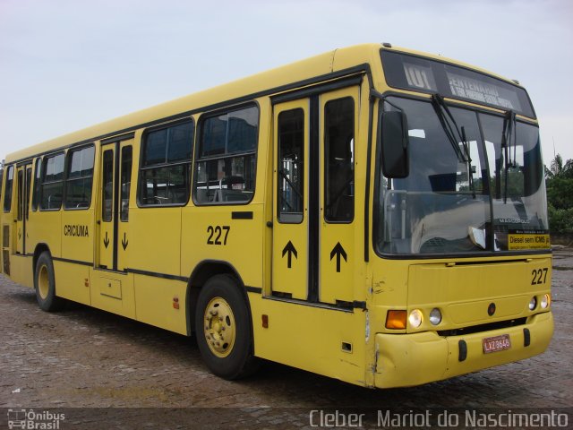 Auto Viação Critur 227 na cidade de Criciúma, Santa Catarina, Brasil, por Cleber  Mariot do Nascimento. Número da foto: #3343107.