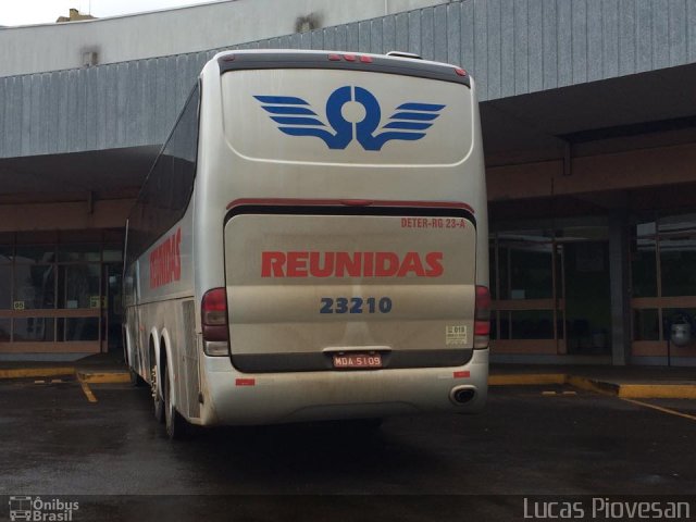 Reunidas Transportes Coletivos 23210 na cidade de Francisco Beltrão, Paraná, Brasil, por Lucas Piovesan. ID da foto: 3423710.