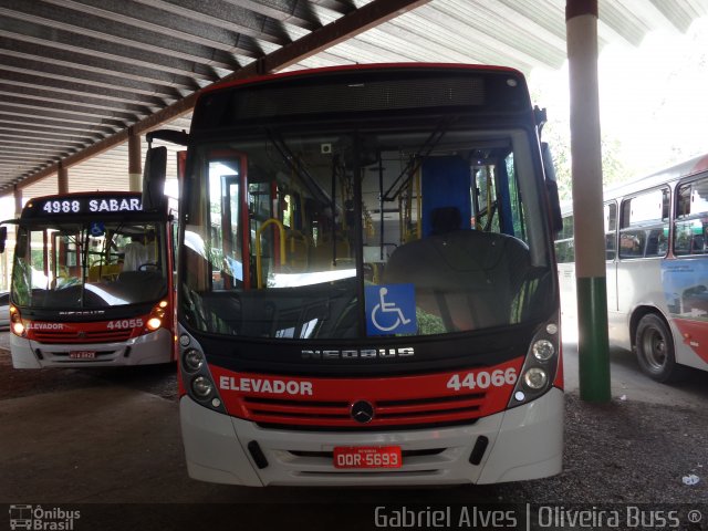 Viação Cisne 44066  na cidade de Sabará, Minas Gerais, Brasil, por Gabriel Oliveira. Número da foto: #3423357.