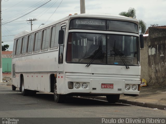 Ônibus Particulares Estudantes na cidade de Sumaré, São Paulo, Brasil, por Paulo de Oliveira Ribeiro. ID da foto: 3423941.