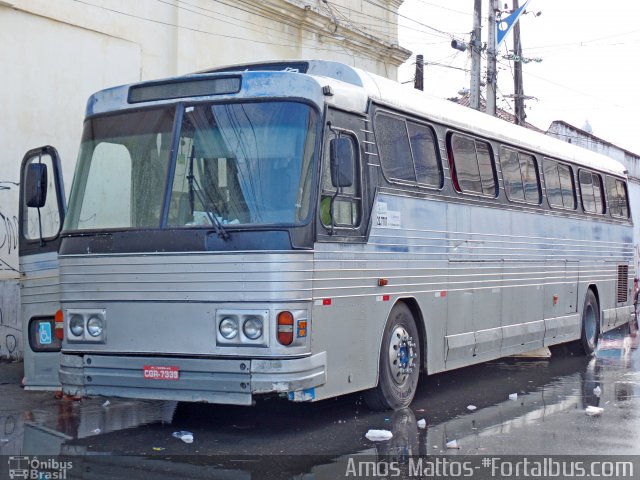 Ônibus Particulares 7333 na cidade de Fortaleza, Ceará, Brasil, por Amós  Mattos. Número da foto: #3432084.