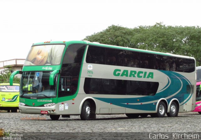 Viação Garcia 7976 na cidade de Foz do Iguaçu, Paraná, Brasil, por Carlos Kircheim. Número da foto: #3431263.