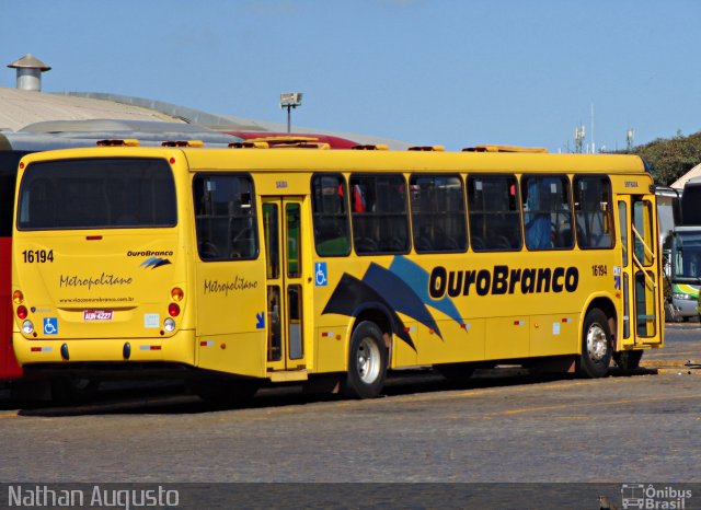 Viação Ouro Branco 16194 na cidade de Londrina, Paraná, Brasil, por Nathan Augusto. Número da foto: #3435167.