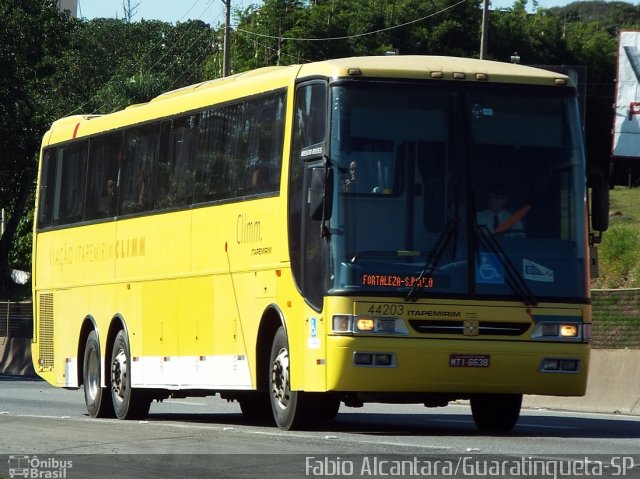 Viação Itapemirim 44203 na cidade de Guaratinguetá, São Paulo, Brasil, por Fabio Alcantara. Número da foto: #3435283.