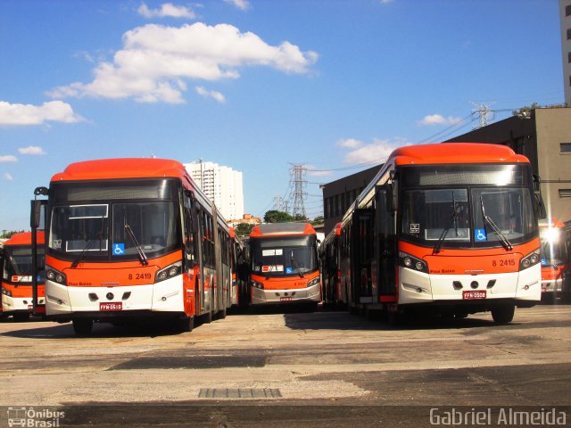 Viação Gato Preto 8 2415 na cidade de São Paulo, São Paulo, Brasil, por Gabriel Almeida. ID da foto: 3433693.