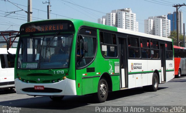 Viação Santa Brígida 1 1713 na cidade de São Paulo, São Paulo, Brasil, por Cristiano Soares da Silva. Número da foto: #3437138.