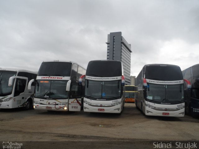 Vai-Vem Turismo 6600 na cidade de Aparecida, São Paulo, Brasil, por Sidnei Machado Strujak. Número da foto: #3440010.