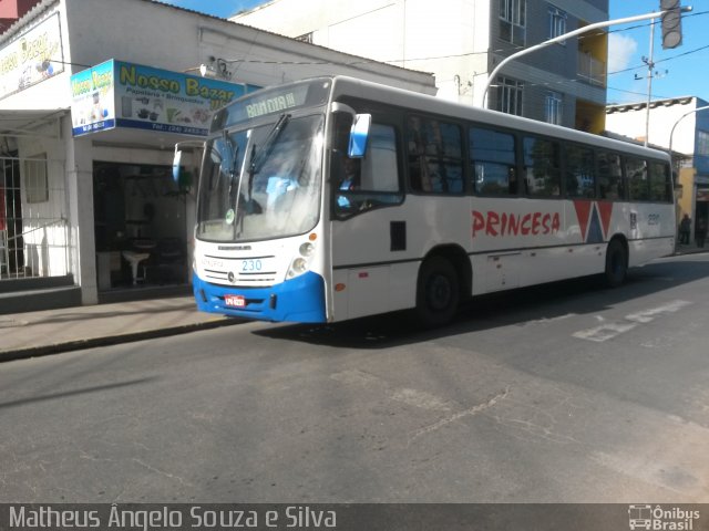 Viação Princesa da Serra 230 na cidade de Valença, Rio de Janeiro, Brasil, por Matheus Ângelo Souza e Silva. Número da foto: #3442076.