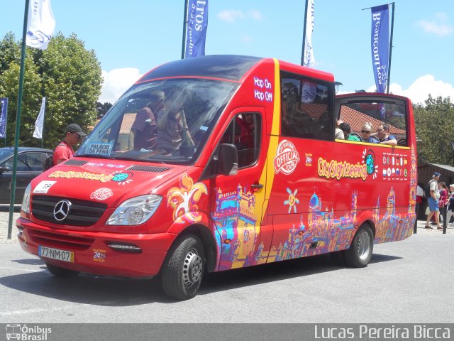 City Sightseeing Lisbon 07 na cidade de Sintra, Lisbon, Portugal, por Lucas Pereira Bicca. ID da foto: 3441070.