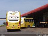 Empresa Gontijo de Transportes 18585 na cidade de Luz, Minas Gerais, Brasil, por Stefano  Rodrigues dos Santos. Número da foto: #:id.