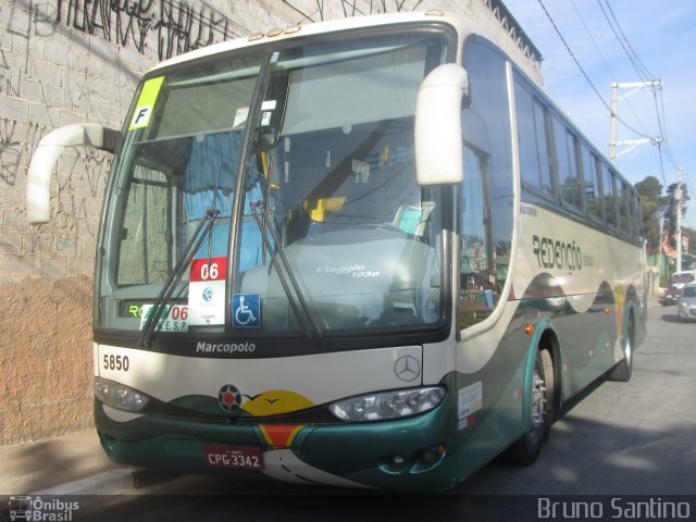 Redenção Turismo 5850 na cidade de Taboão da Serra, São Paulo, Brasil, por Bruno Santino. Número da foto: #3454640.