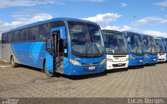 Vera Cruz Transporte e Turismo 030 na cidade de Araxá, Minas Gerais, Brasil, por Lucas Borges . Número da foto: #3459120.