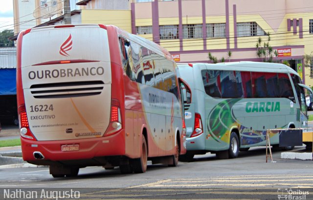 Viação Ouro Branco 16224 na cidade de Londrina, Paraná, Brasil, por Nathan Augusto. Número da foto: #3405893.